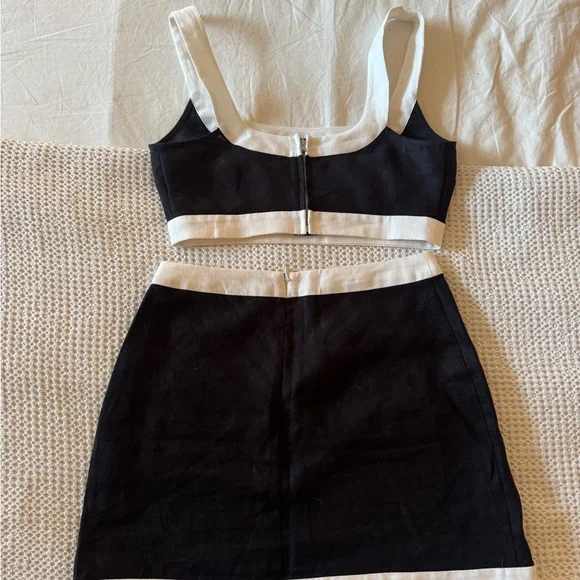 Reformation Black and White Robbie Linen Two Piece Skirt Set - Size 0 - Picture 3 of 4